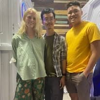 Happy guest enjoying their stay at Pelangi Capsule Hostel Johor Bahru - photo 6