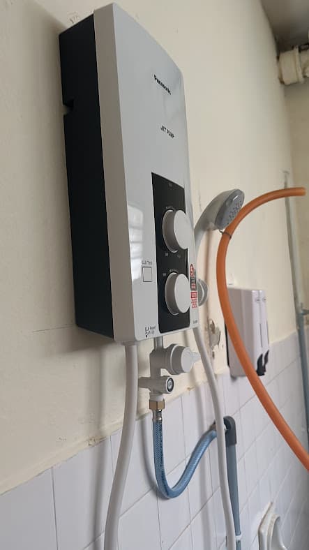 Hot water heater for 24/7 hot showers at Pelangi Capsule Hostel JB